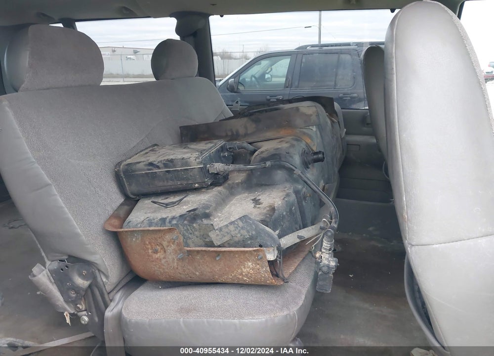 2003 GMC SAFARI SLE VIN: 1GKEL19X03B515208
