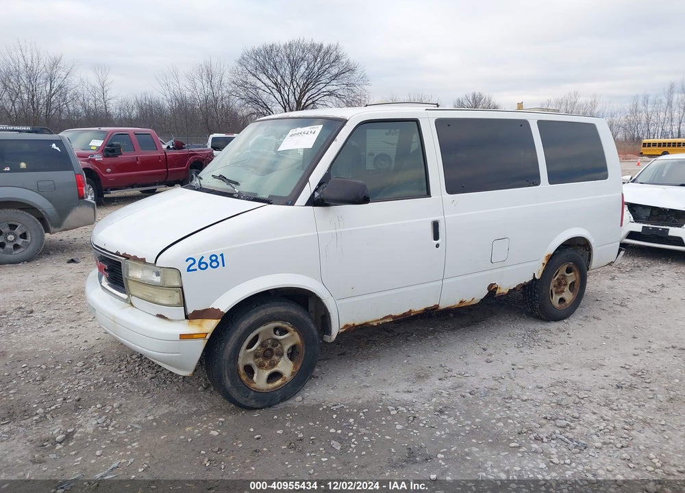 2003 GMC SAFARI SLE VIN: 1GKEL19X03B515208