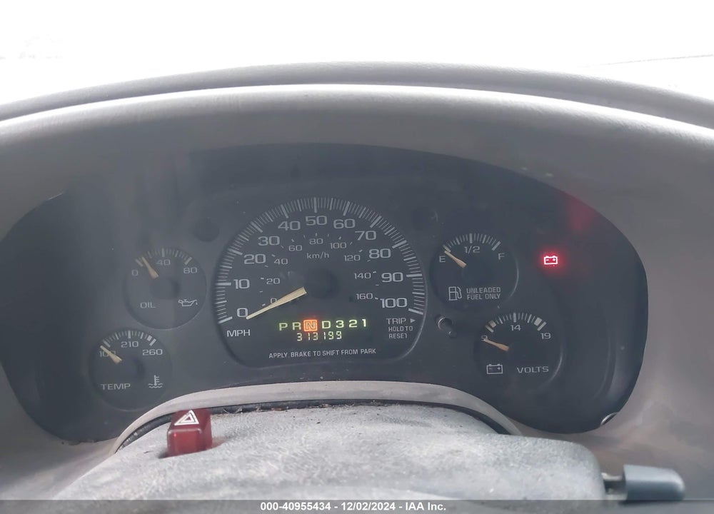 2003 GMC SAFARI SLE VIN: 1GKEL19X03B515208
