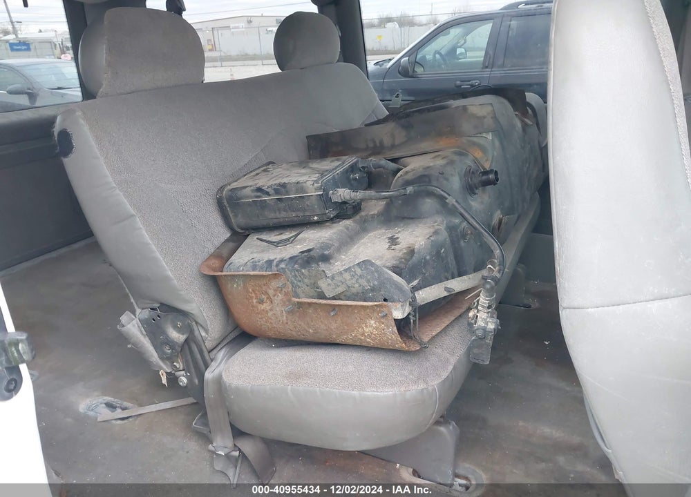 2003 GMC SAFARI SLE VIN: 1GKEL19X03B515208