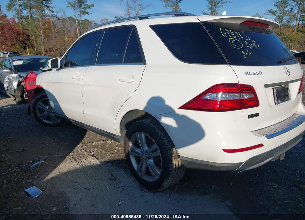 2015 MERCEDES-BENZ ML 350 4MATIC VIN: 4JGDA5HB5FA617183