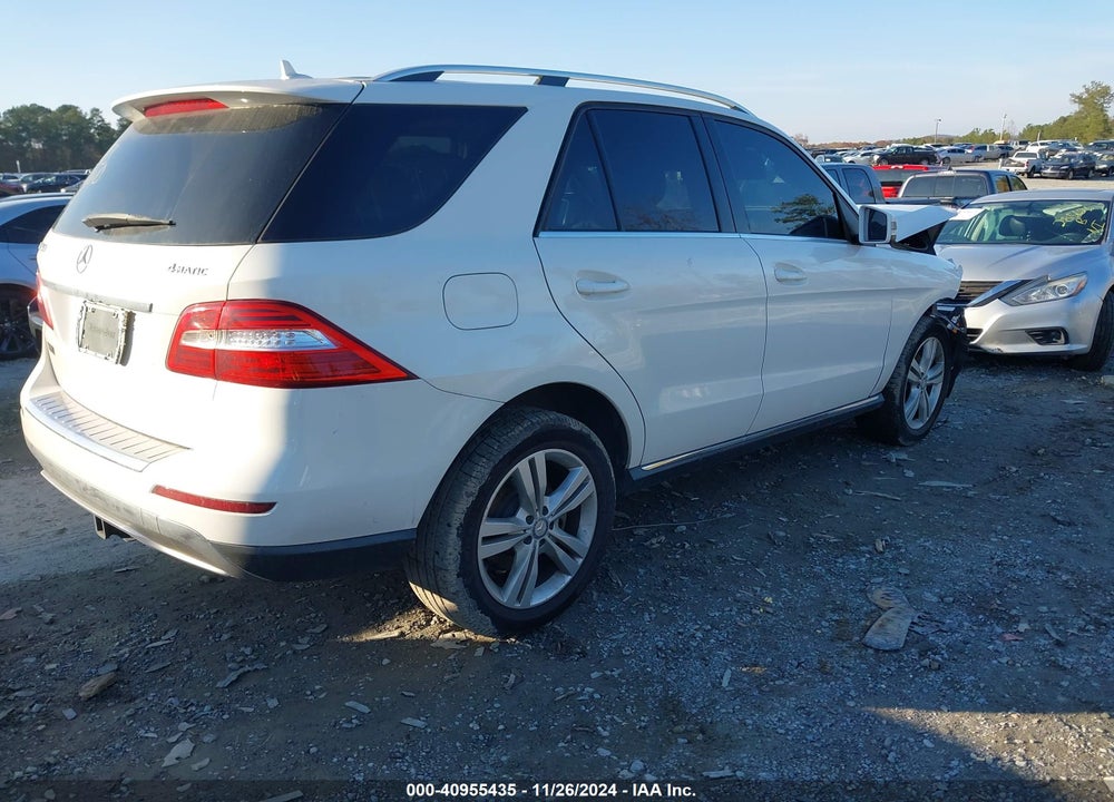 2015 MERCEDES-BENZ ML 350 4MATIC VIN: 4JGDA5HB5FA617183