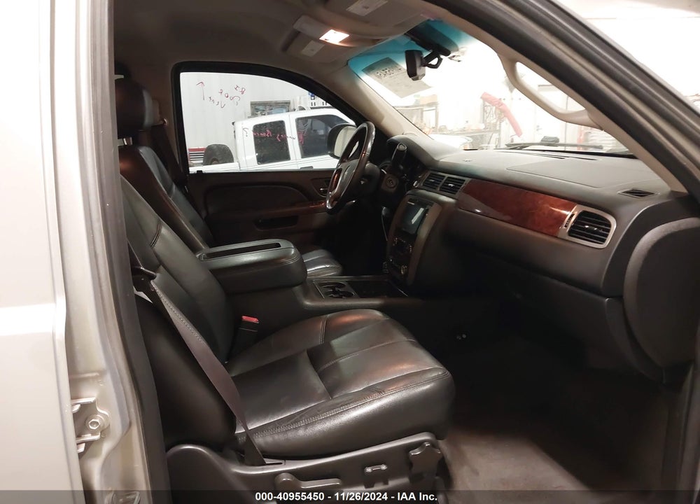 2014 GMC YUKON XL 1500 SLT VIN: 1GKS2KE75ER226840