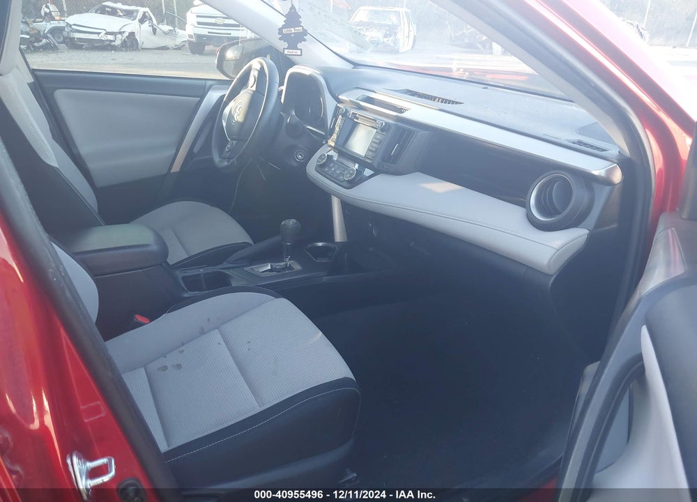 2017 TOYOTA RAV4 XLE VIN: JTMWFREV6HJ134714