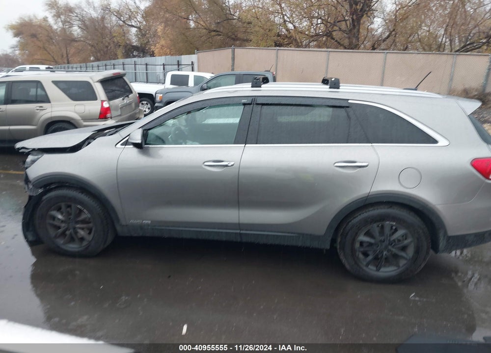 2017 KIA SORENTO 3.3L LX VIN: 5XYPGDA51HG313219