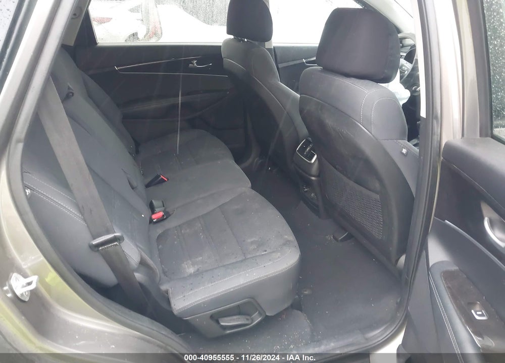 2017 KIA SORENTO 3.3L LX VIN: 5XYPGDA51HG313219