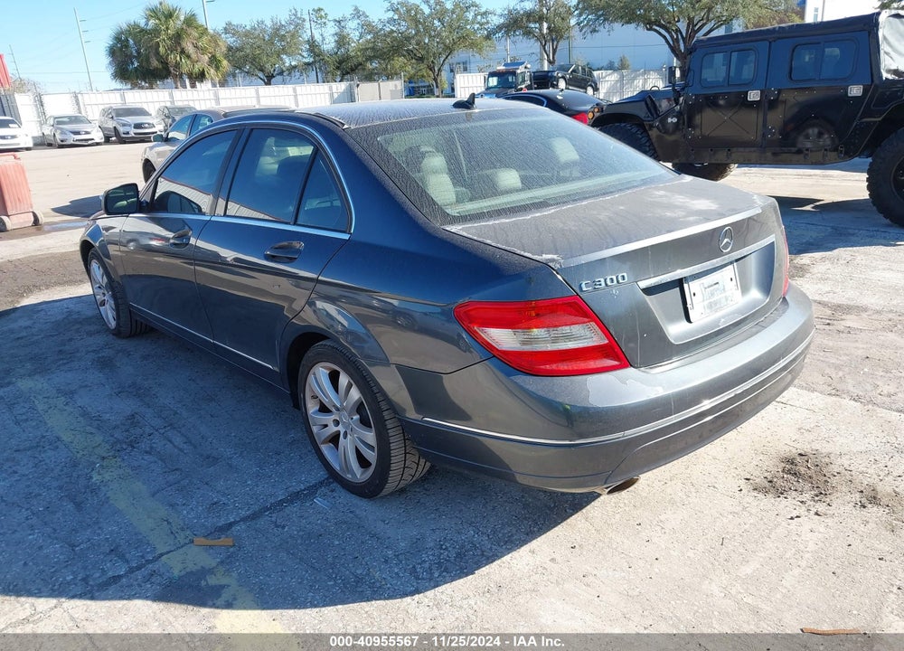 2008 MERCEDES-BENZ C 300 LUXURY/SPORT VIN: WDDGF54X98F013880