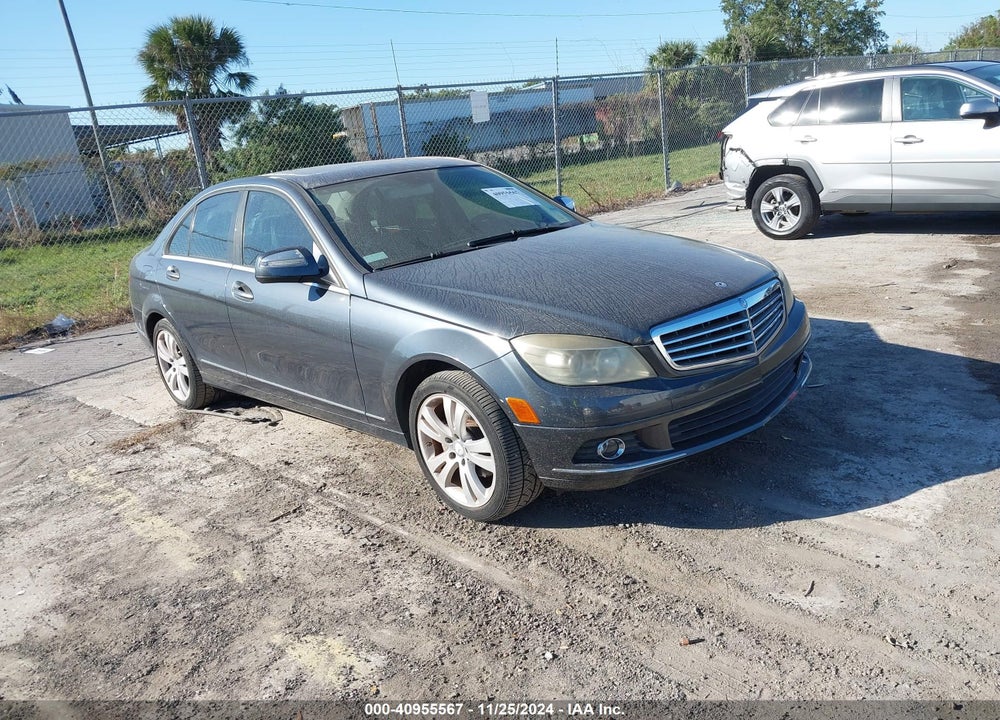 2008 MERCEDES-BENZ C 300 LUXURY/SPORT VIN: WDDGF54X98F013880