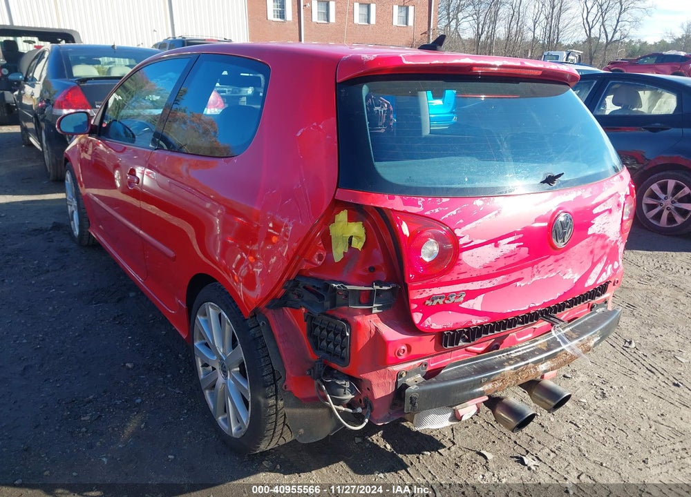 2008 VOLKSWAGEN R32 VIN: WVWKC71K58W055061