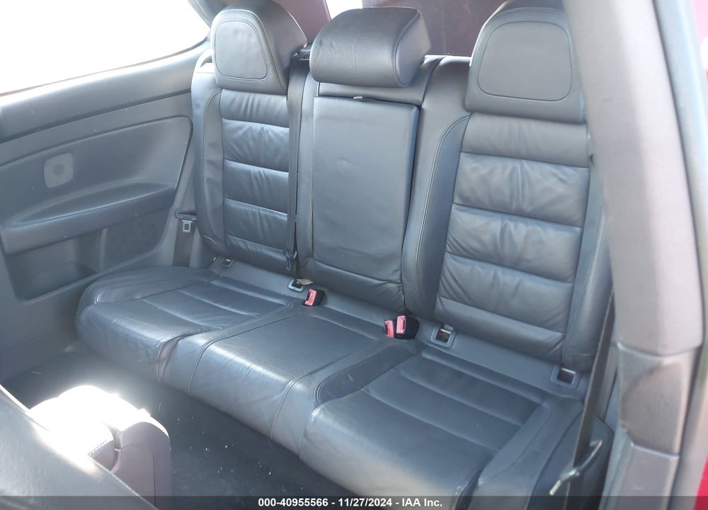 2008 VOLKSWAGEN R32 VIN: WVWKC71K58W055061