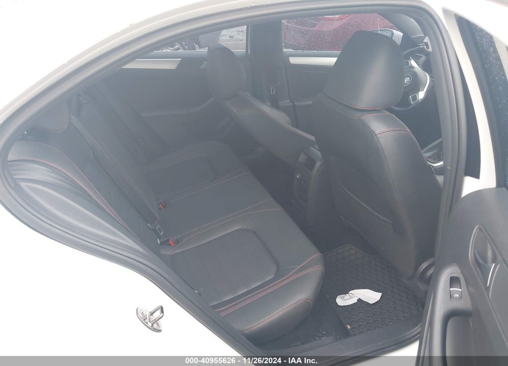 2012 VOLKSWAGEN JETTA GLI AUTOBAHN W/NAV VIN: 3VW4A7AJ9CM381747