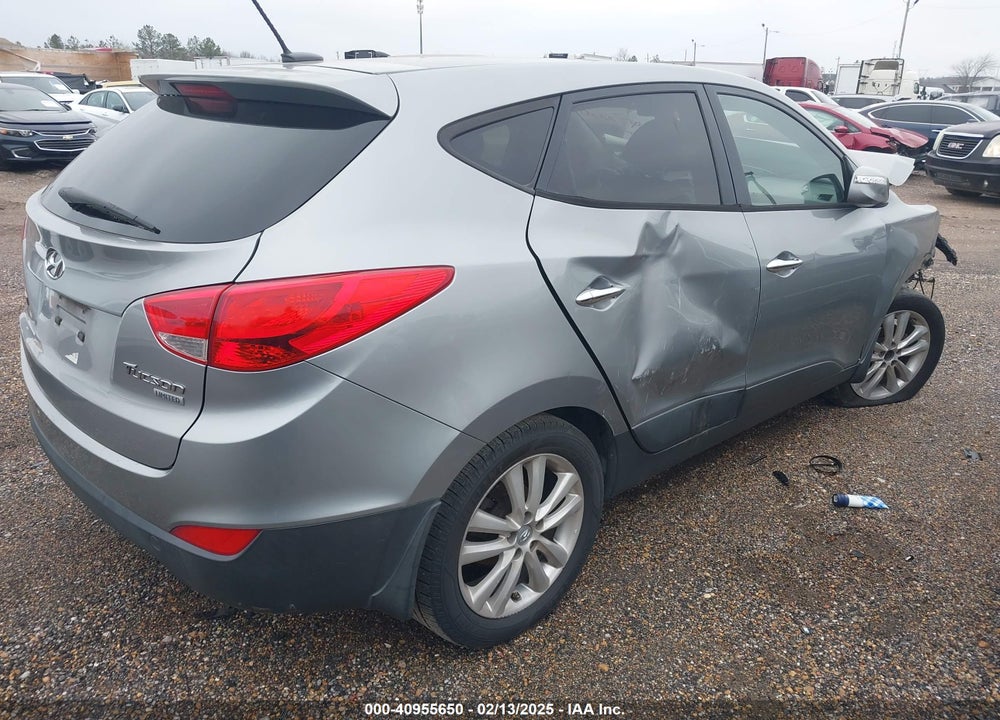 2011 HYUNDAI TUCSON LIMITED VIN: KM8JU3AC3BU310735