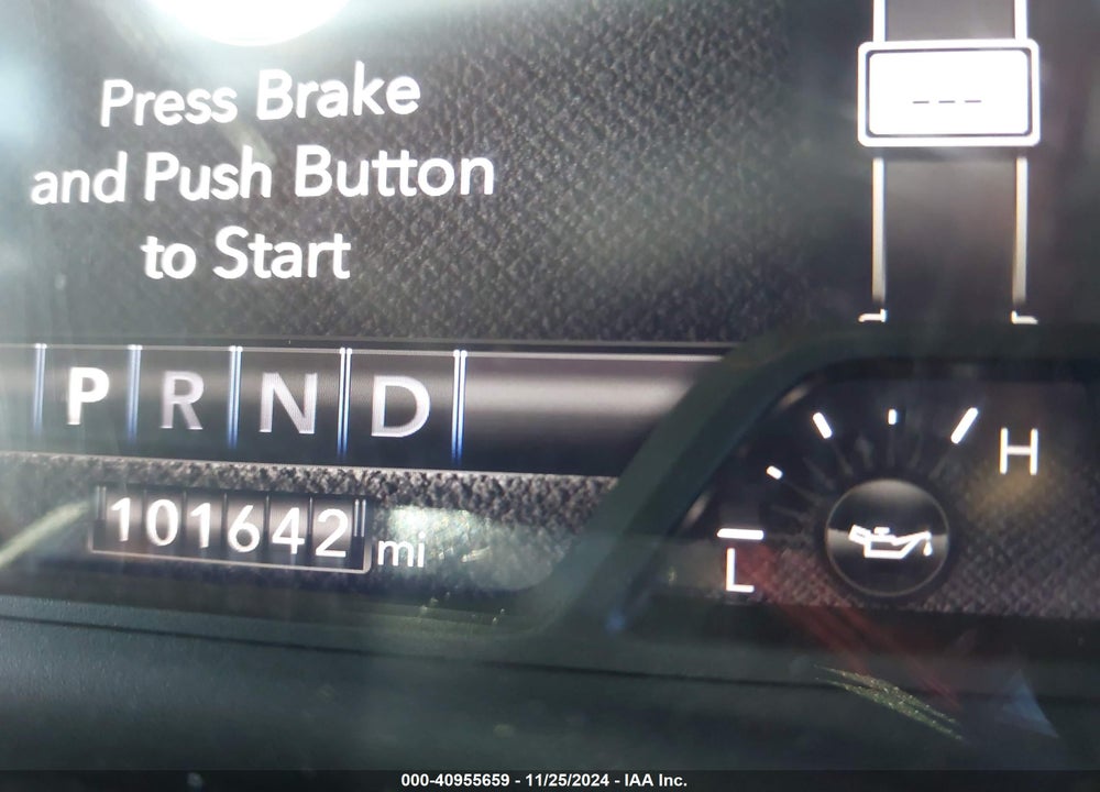 2022 RAM 1500 VIN: 1C6RREFM8NN408221