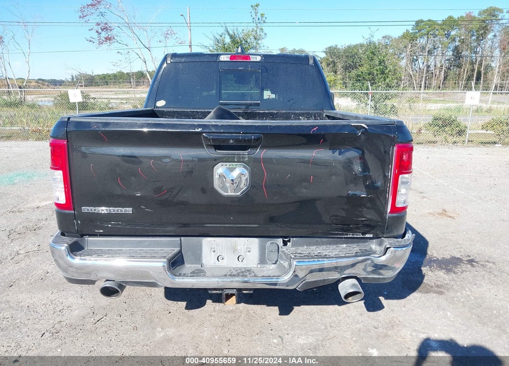 2022 RAM 1500 VIN: 1C6RREFM8NN408221