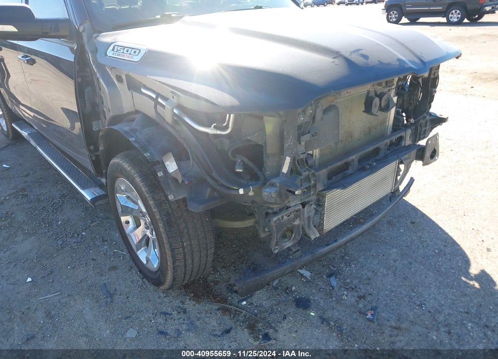 2022 RAM 1500 VIN: 1C6RREFM8NN408221