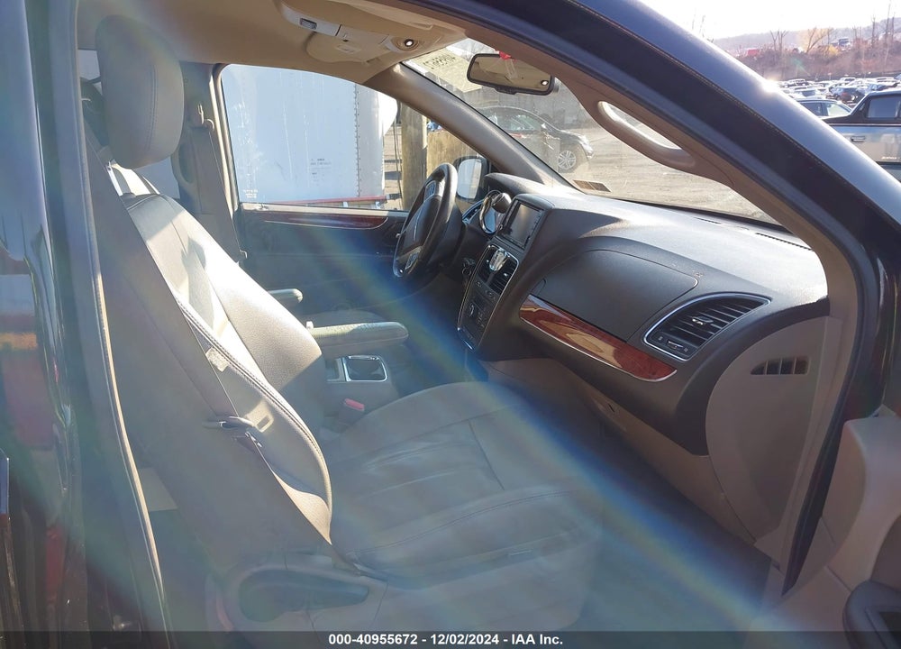 2014 CHRYSLER TOWN & COUNTRY TOURING VIN: 2C4RC1BG7ER164616