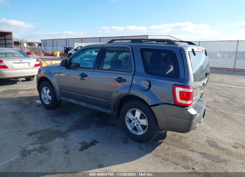 2010 FORD ESCAPE XLT VIN: 1FMCU9DG2AKB88387