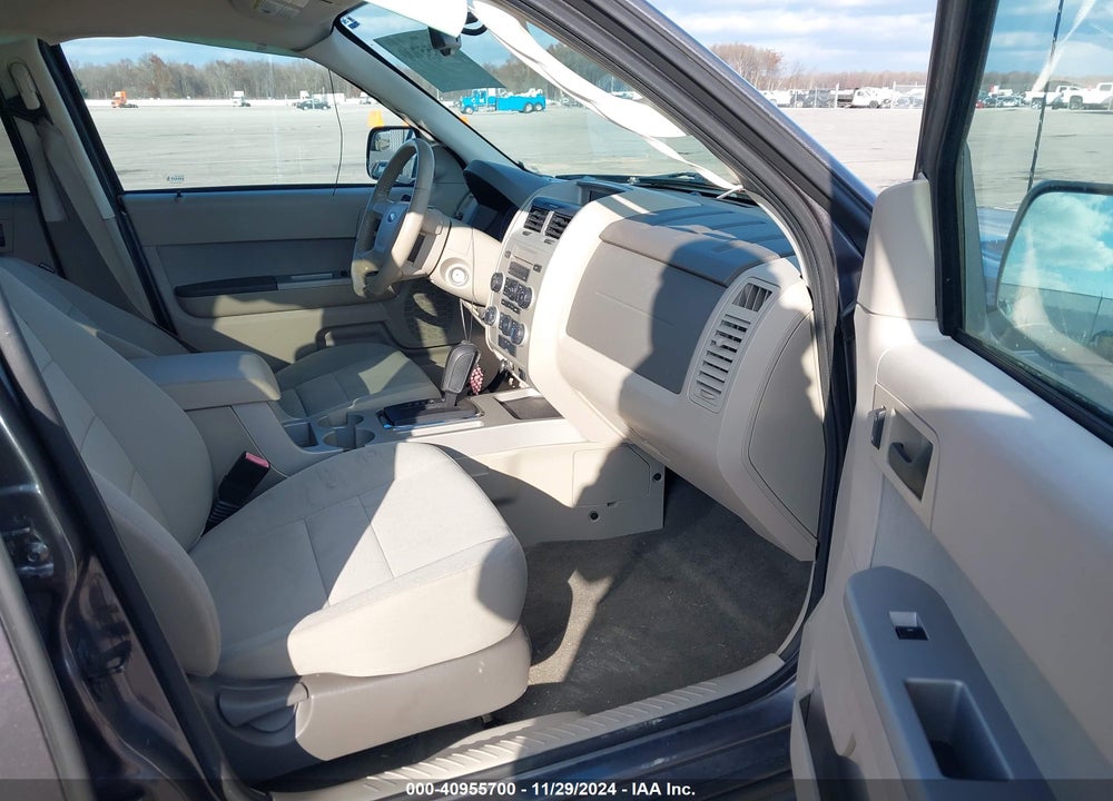 2010 FORD ESCAPE XLT VIN: 1FMCU9DG2AKB88387