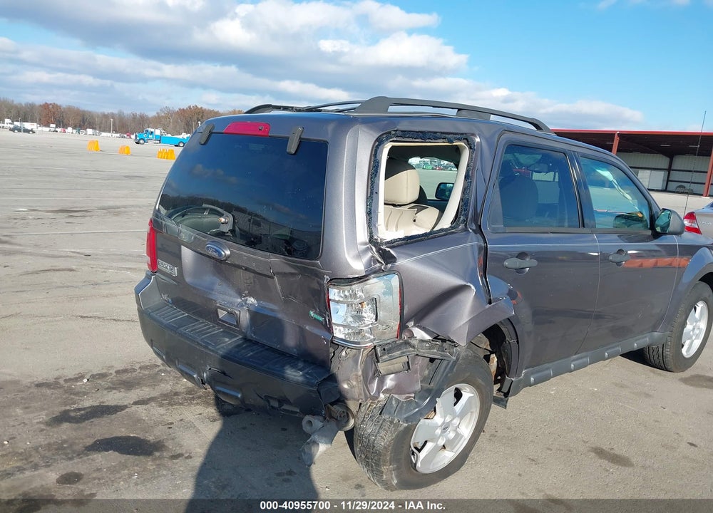 2010 FORD ESCAPE XLT VIN: 1FMCU9DG2AKB88387