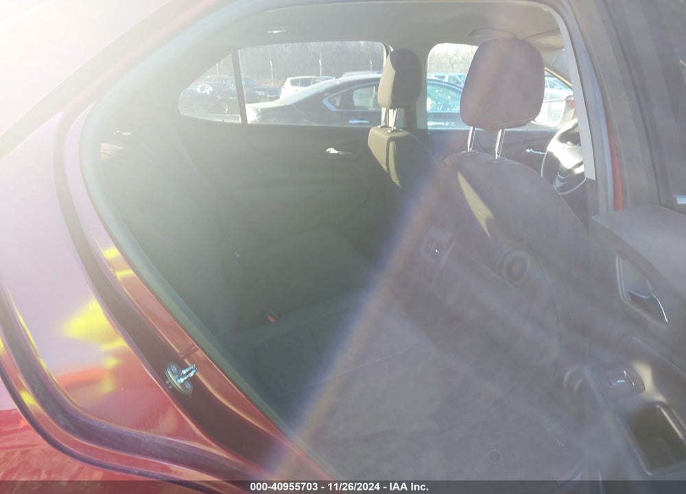 2018 CHEVROLET EQUINOX LT VIN: 2GNAXSEV4J6190241