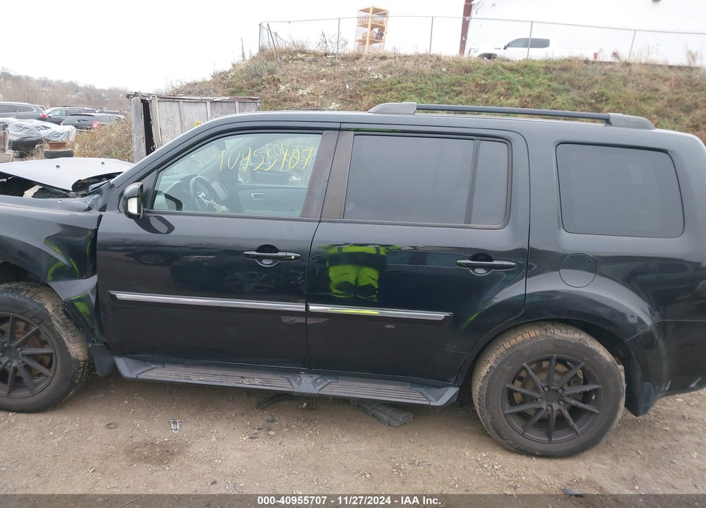 2013 HONDA PILOT TOURING VIN: 5FNYF4H95DB040724