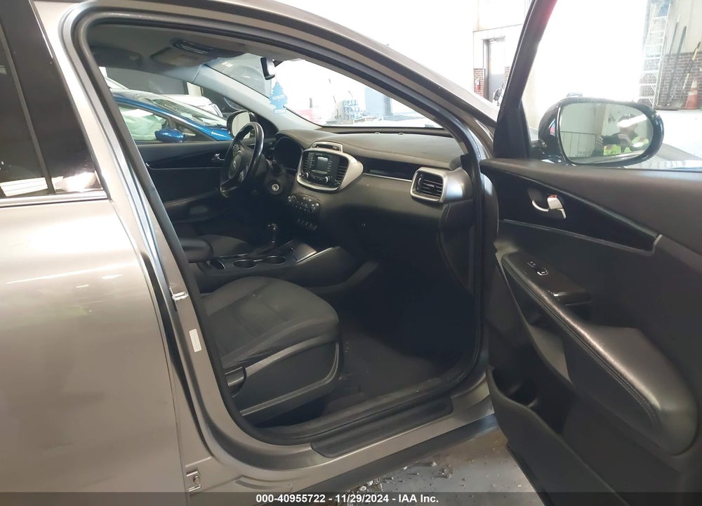 2016 KIA SORENTO 2.4L LX VIN: 5XYPGDA33GG047246