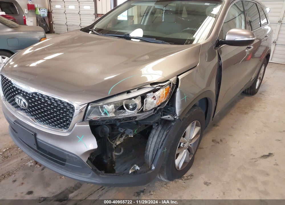 2016 KIA SORENTO 2.4L LX VIN: 5XYPGDA33GG047246