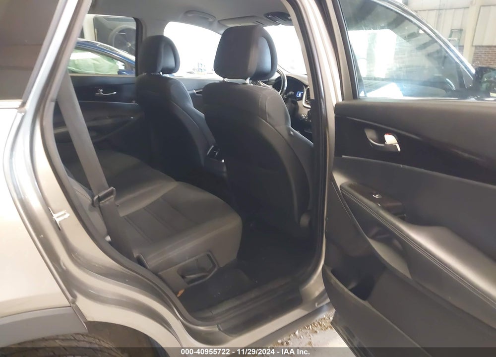 2016 KIA SORENTO 2.4L LX VIN: 5XYPGDA33GG047246