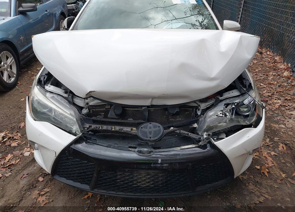 2015 TOYOTA CAMRY SE VIN: 4T1BF1FK5FU056082