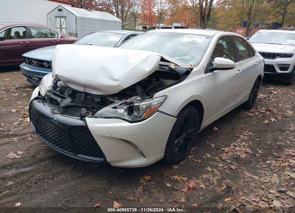 2015 TOYOTA CAMRY SE VIN: 4T1BF1FK5FU056082