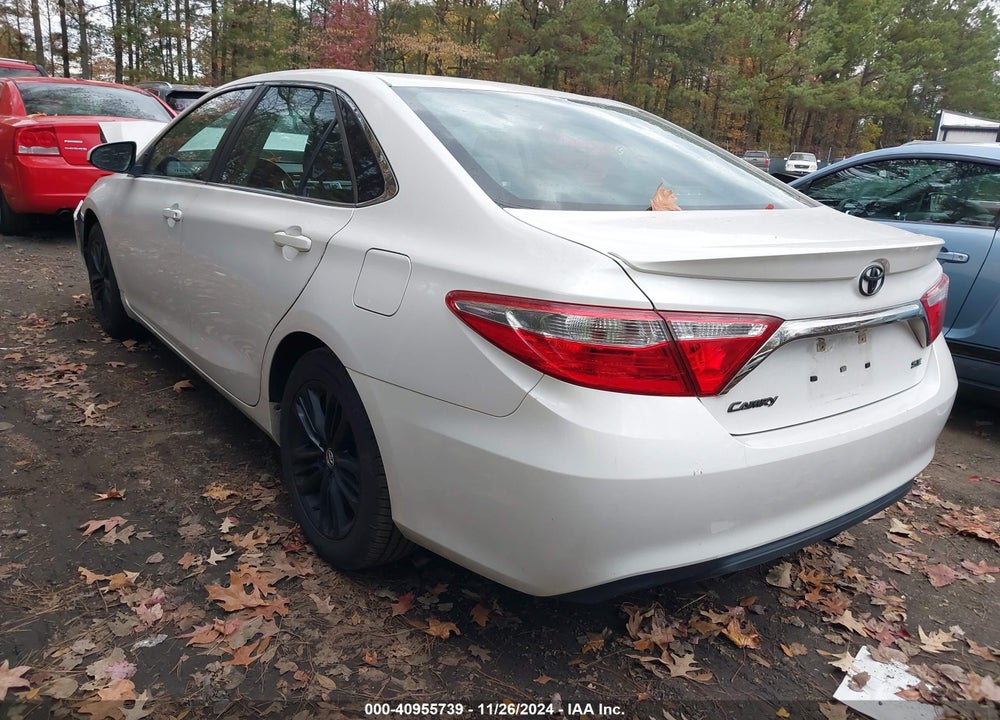 2015 TOYOTA CAMRY SE VIN: 4T1BF1FK5FU056082
