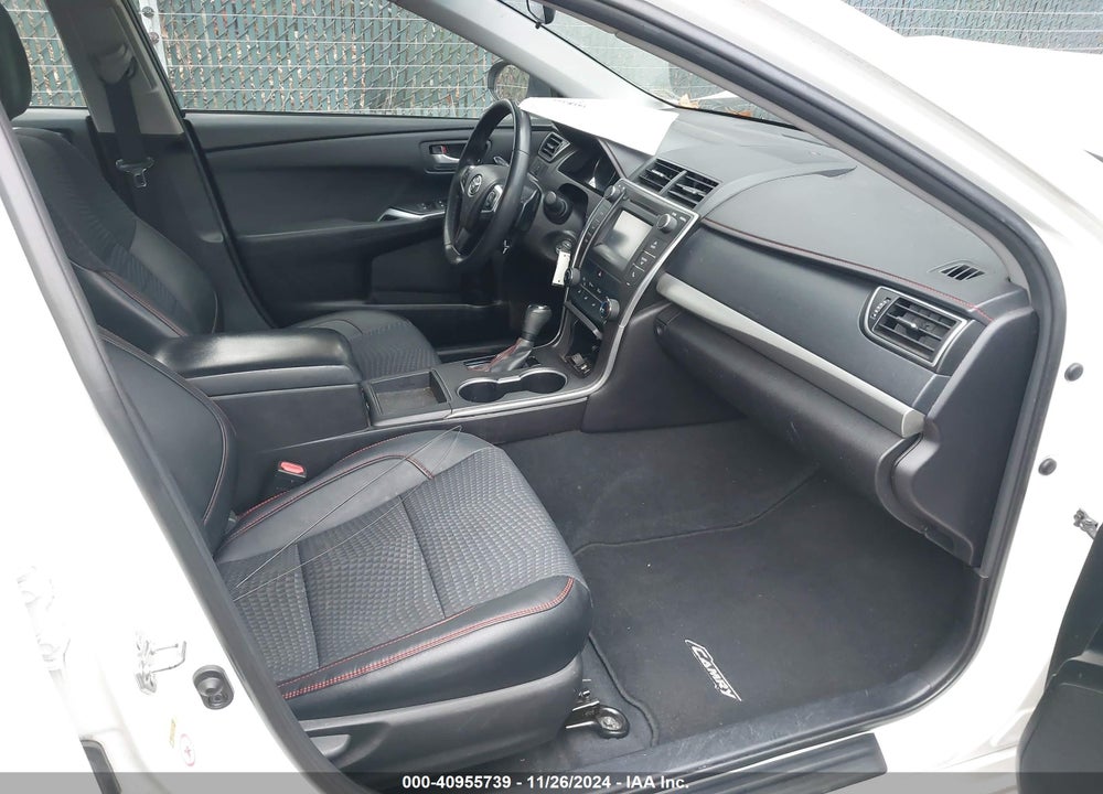 2015 TOYOTA CAMRY SE VIN: 4T1BF1FK5FU056082