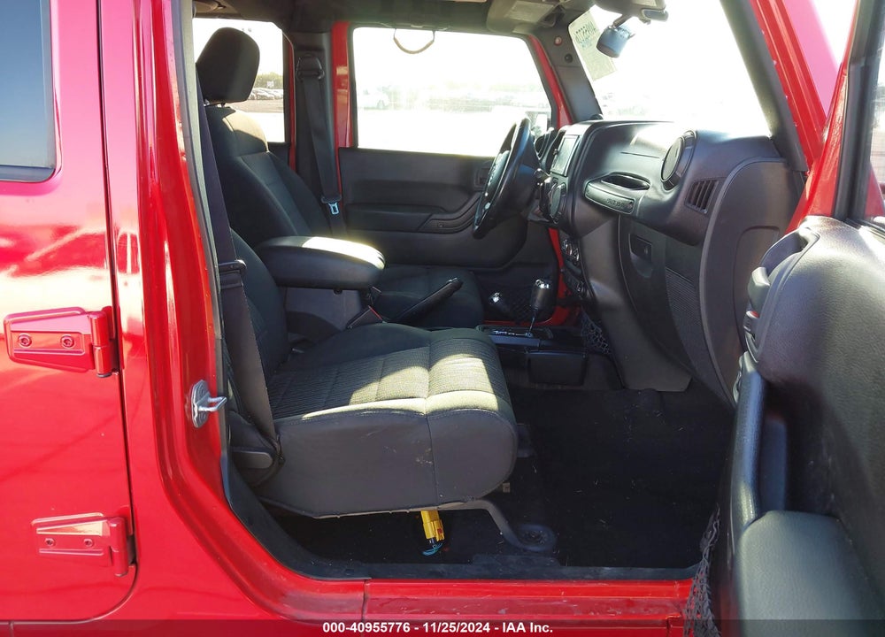 2012 JEEP WRANGLER UNLIMITED SAHARA VIN: 1C4BJWEG7CL190798