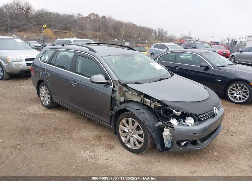 2014 VOLKSWAGEN JETTA SPORTWAGEN 2.0L TDI VIN: 3VWPL7AJ2EM611056