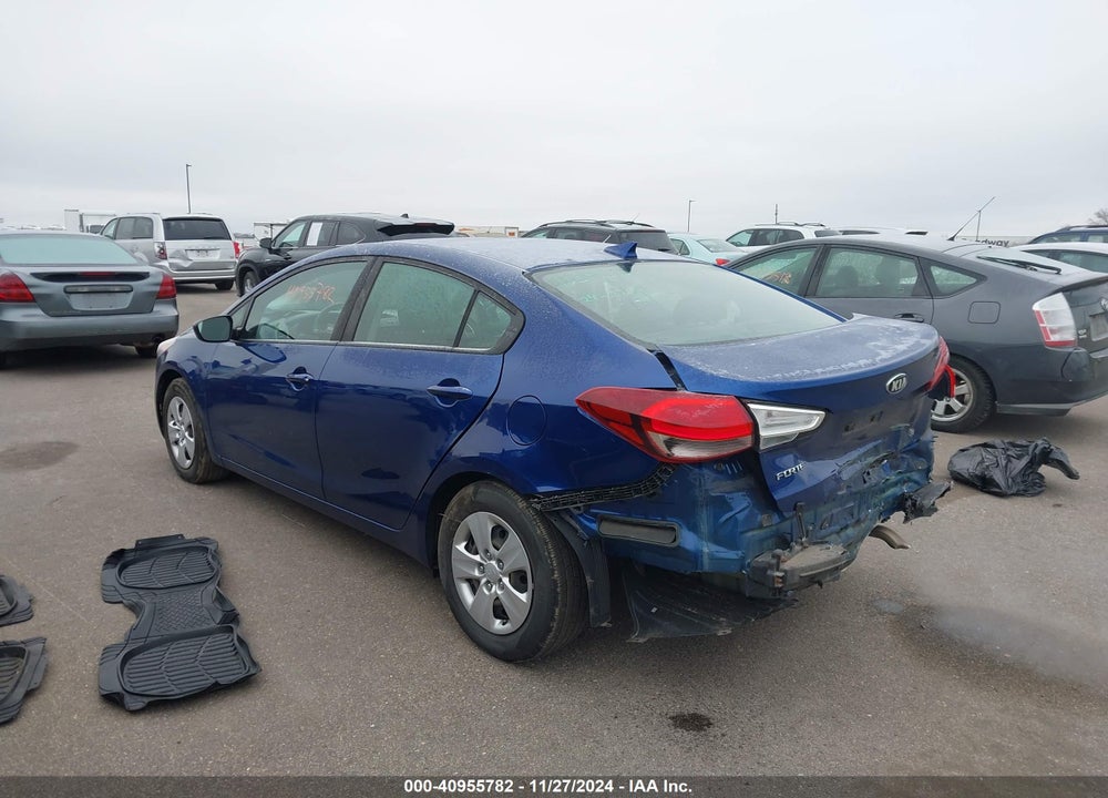 2018 KIA FORTE VIN: 3KPFL4A73JE247414