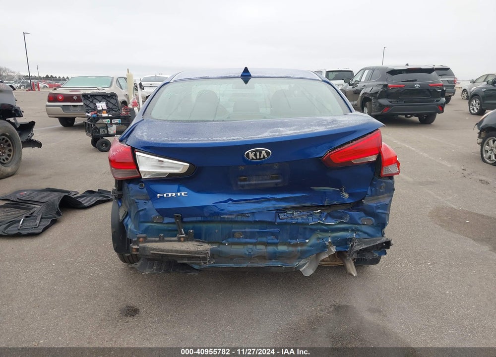 2018 KIA FORTE VIN: 3KPFL4A73JE247414