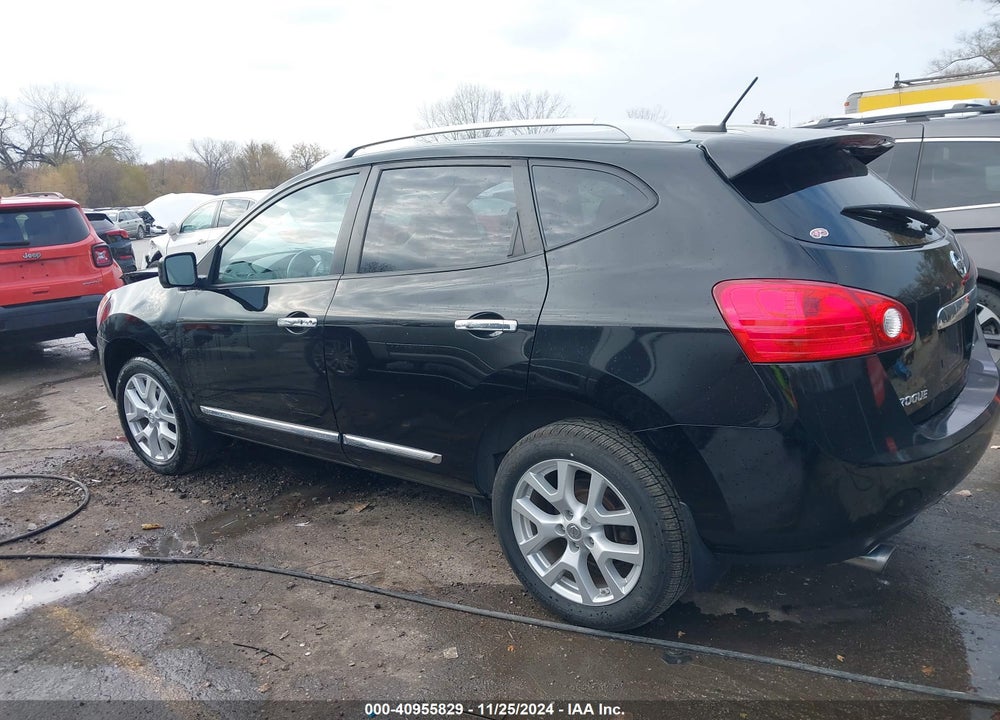 2013 NISSAN ROGUE SV W/SL PKG VIN: JN8AS5MV0DW643408