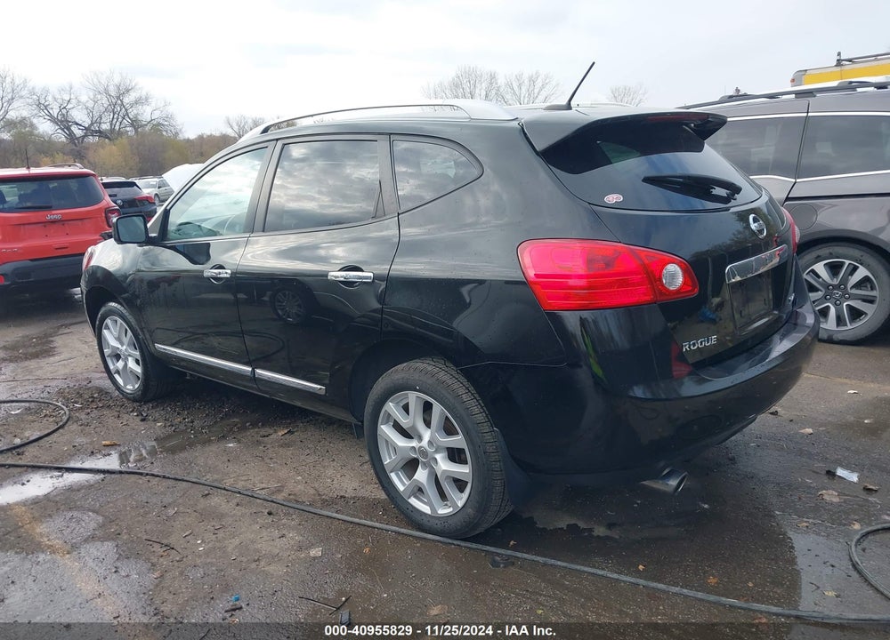2013 NISSAN ROGUE SV W/SL PKG VIN: JN8AS5MV0DW643408