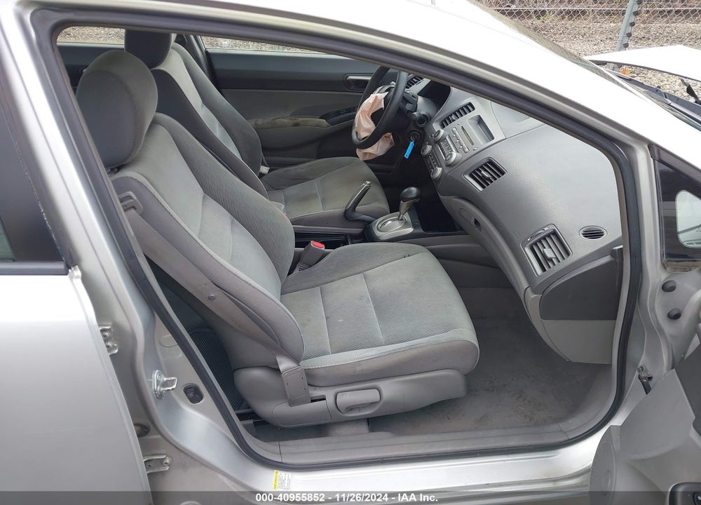 2011 HONDA CIVIC LX VIN: 2HGFA1F5XBH300483