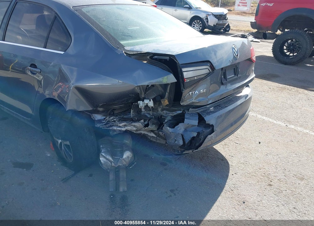 2017 VOLKSWAGEN JETTA VIN: 3VWDB7AJ6HM309389