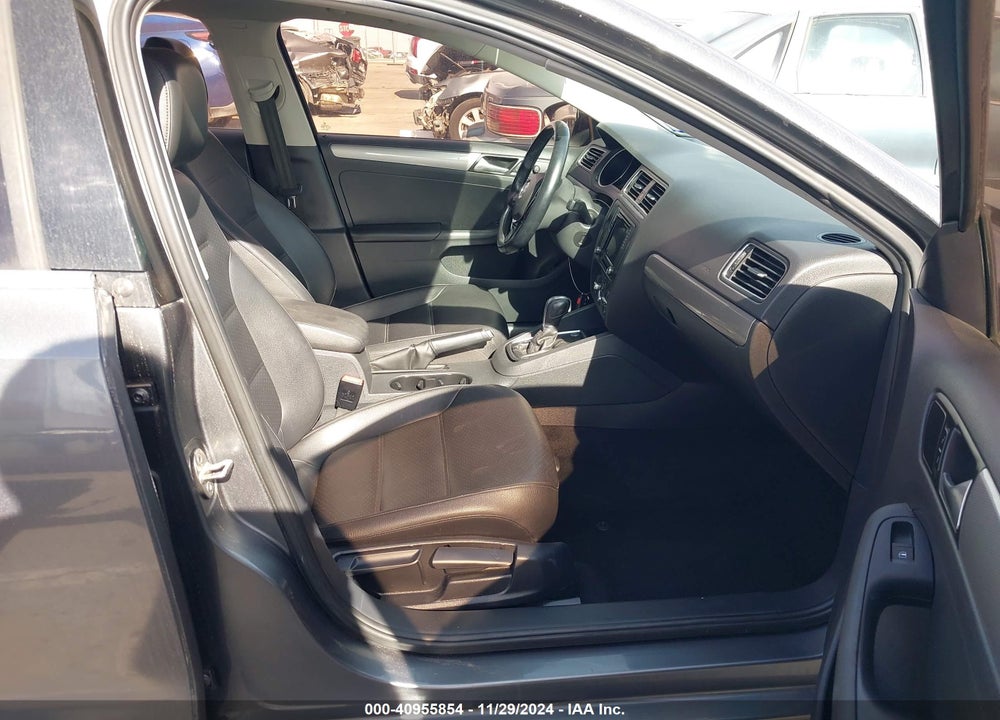 2017 VOLKSWAGEN JETTA VIN: 3VWDB7AJ6HM309389