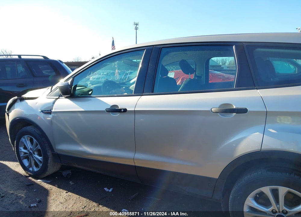 2018 FORD ESCAPE S VIN: 1FMCU0F73JUA29391