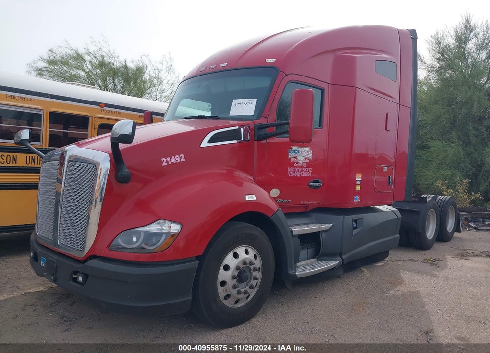 2017 KENWORTH T680 VIN: 1XKYDP9X3HJ138934