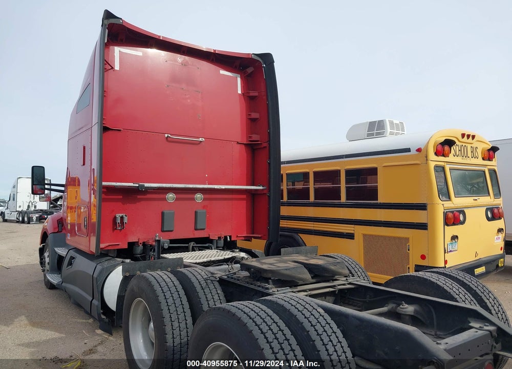 2017 KENWORTH T680 VIN: 1XKYDP9X3HJ138934