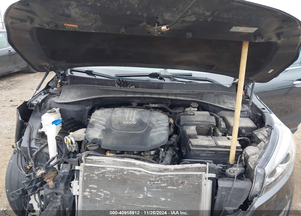 2016 KIA SORENTO 3.3L EX VIN: 5XYPHDA54GG110739