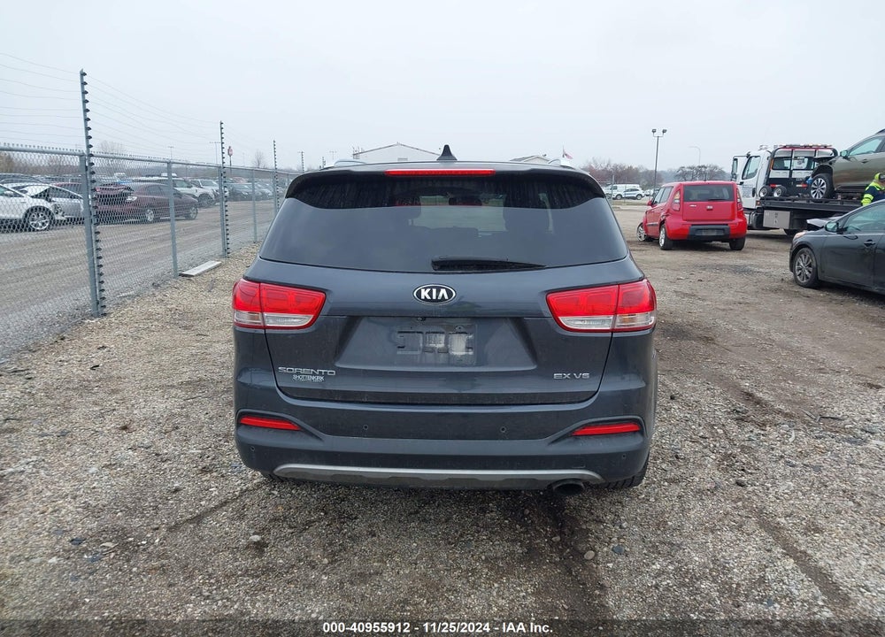 2016 KIA SORENTO 3.3L EX VIN: 5XYPHDA54GG110739