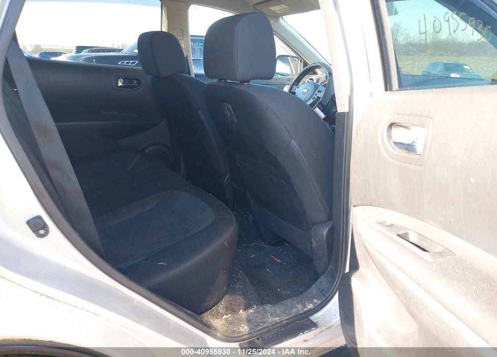2014 NISSAN ROGUE SELECT S VIN: JN8AS5MV9EW707690