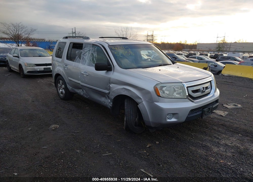 2011 HONDA PILOT EX-L VIN: 5FNYF4H51BB018570