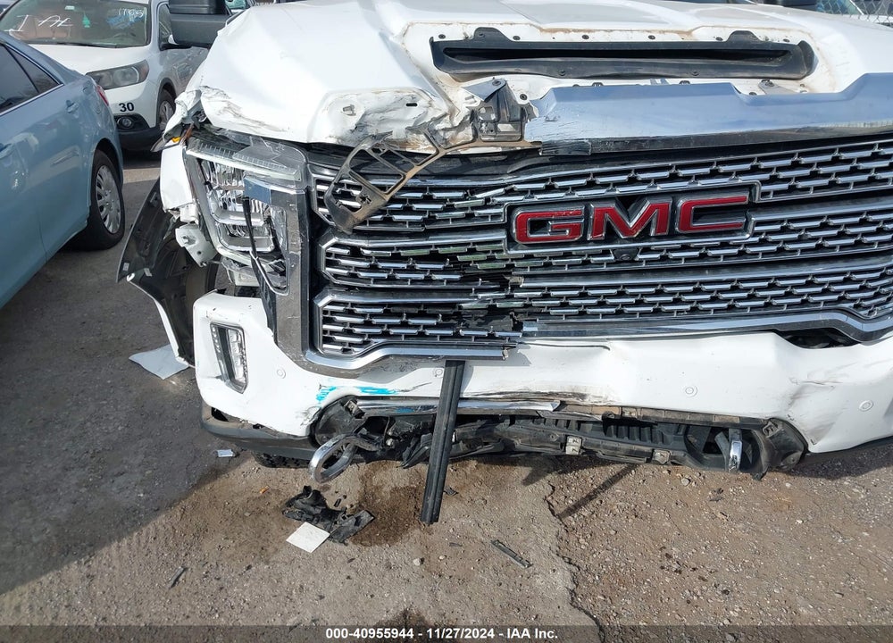2022 GMC SIERRA 2500HD 4WD  STANDARD BED DENALI VIN: 1GT49REY0NF318618