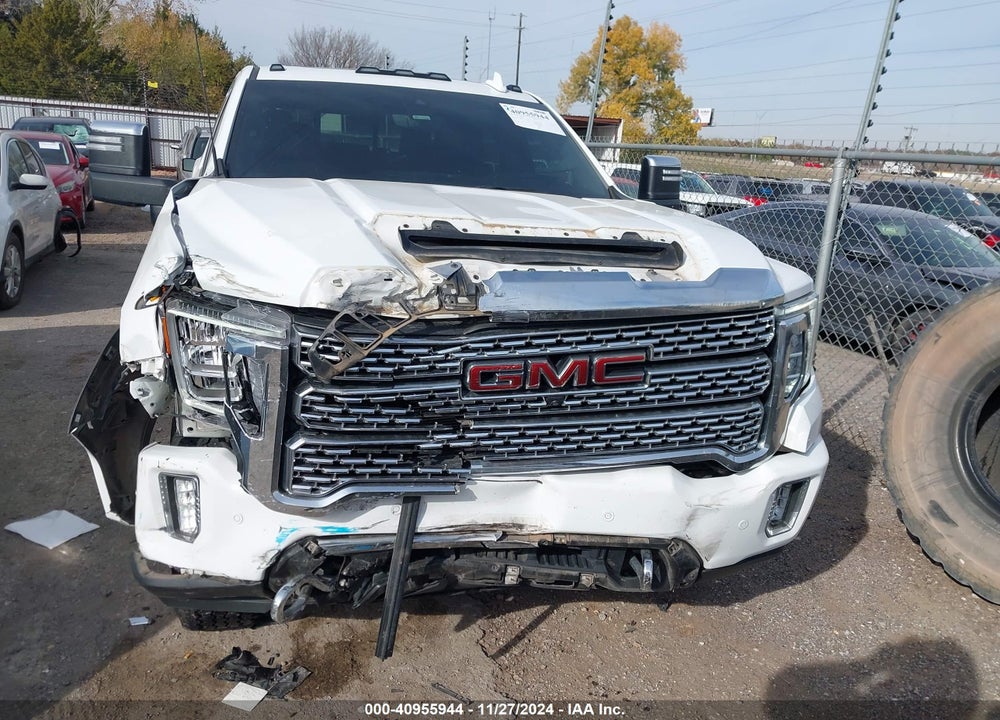 2022 GMC SIERRA 2500HD 4WD  STANDARD BED DENALI VIN: 1GT49REY0NF318618